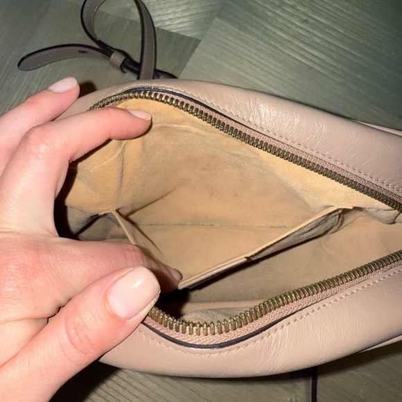 Gucci GG Marmont Small Camera Bag – Pale Pink / Taupe Quilted Leather - Picture 11 of 13